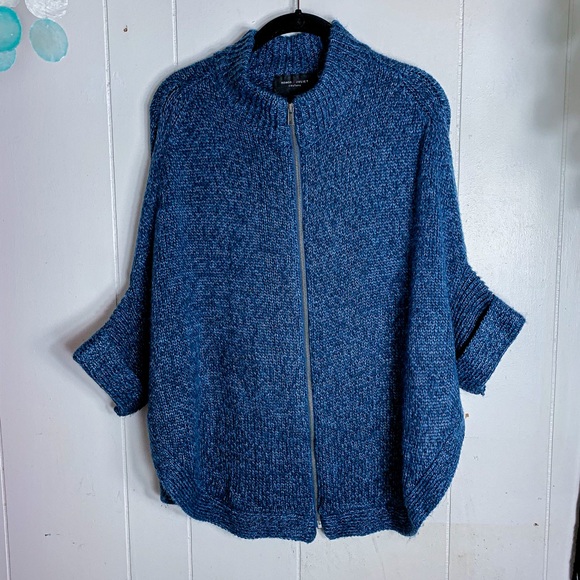 [SALE]  Romeo & Juliet couture knit zip up sweater - Picture 1 of 8